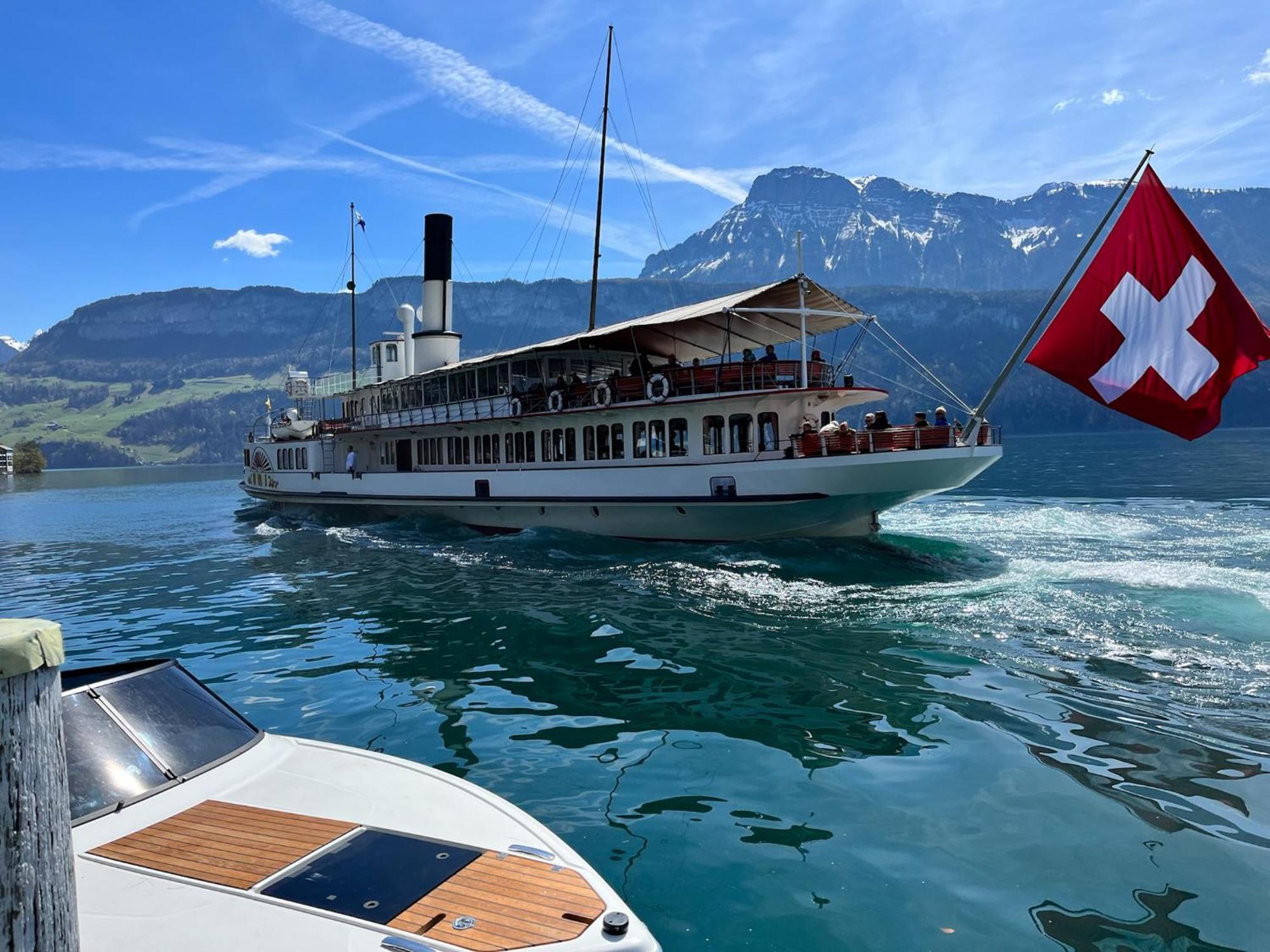 Seehotel Riviera At Lake Lucerne Герзау Екстер'єр фото